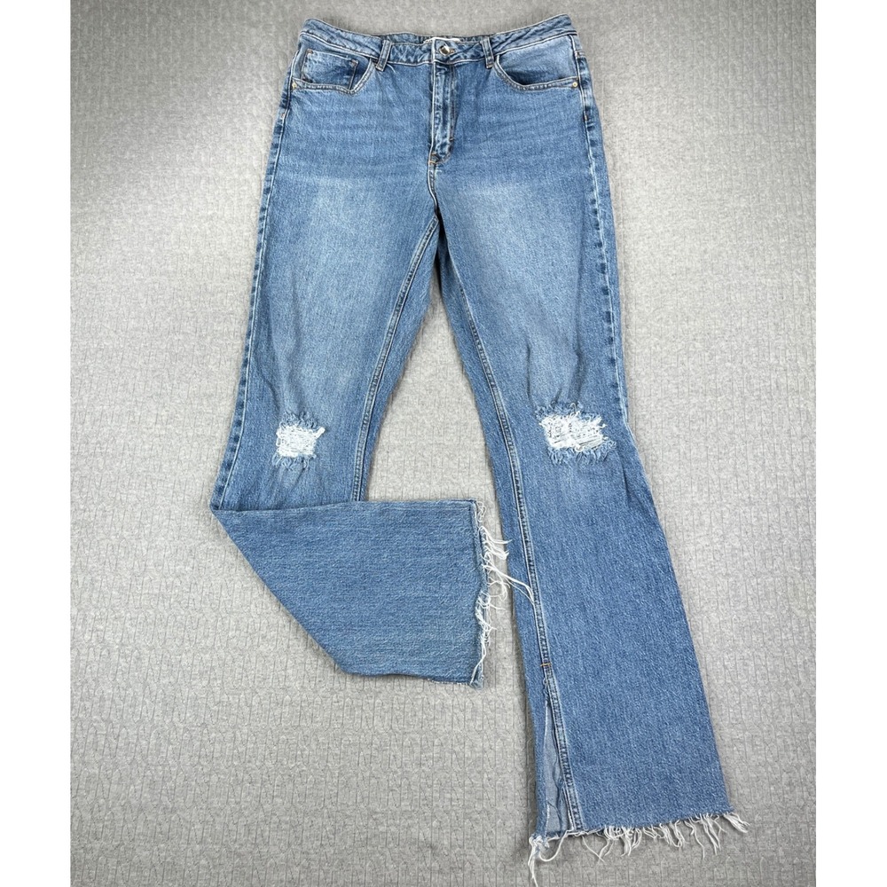 ZARA bootcut Jeans Women 12/32x33 Blue Distressed High Rise Raw Hem slit